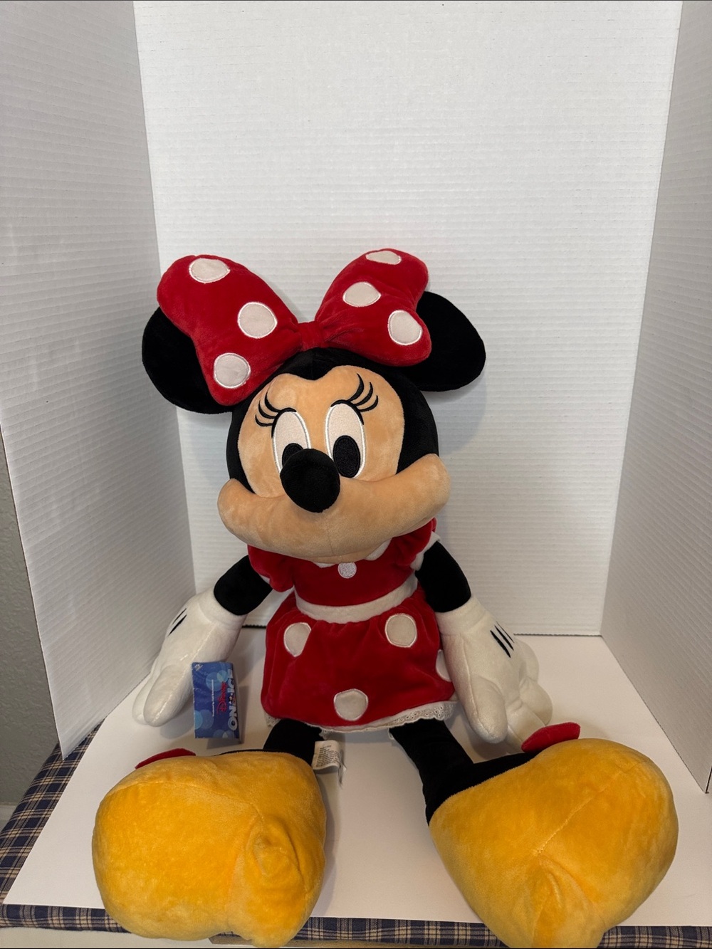 Disney Minnie Mouse Plush - official Disney On Ice 24” tall